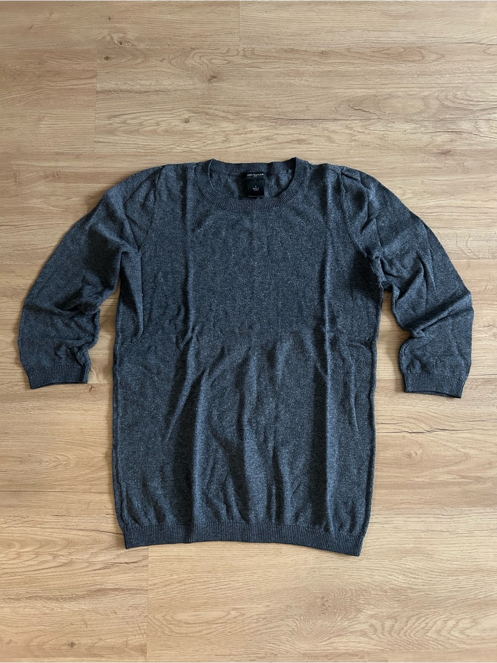 Ann Taylor grey half-sleeve chic sweater